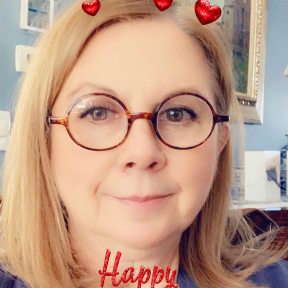 🥰 Meet your Posher, 🌺 Sandra 🥀 - Picture 2 of 7